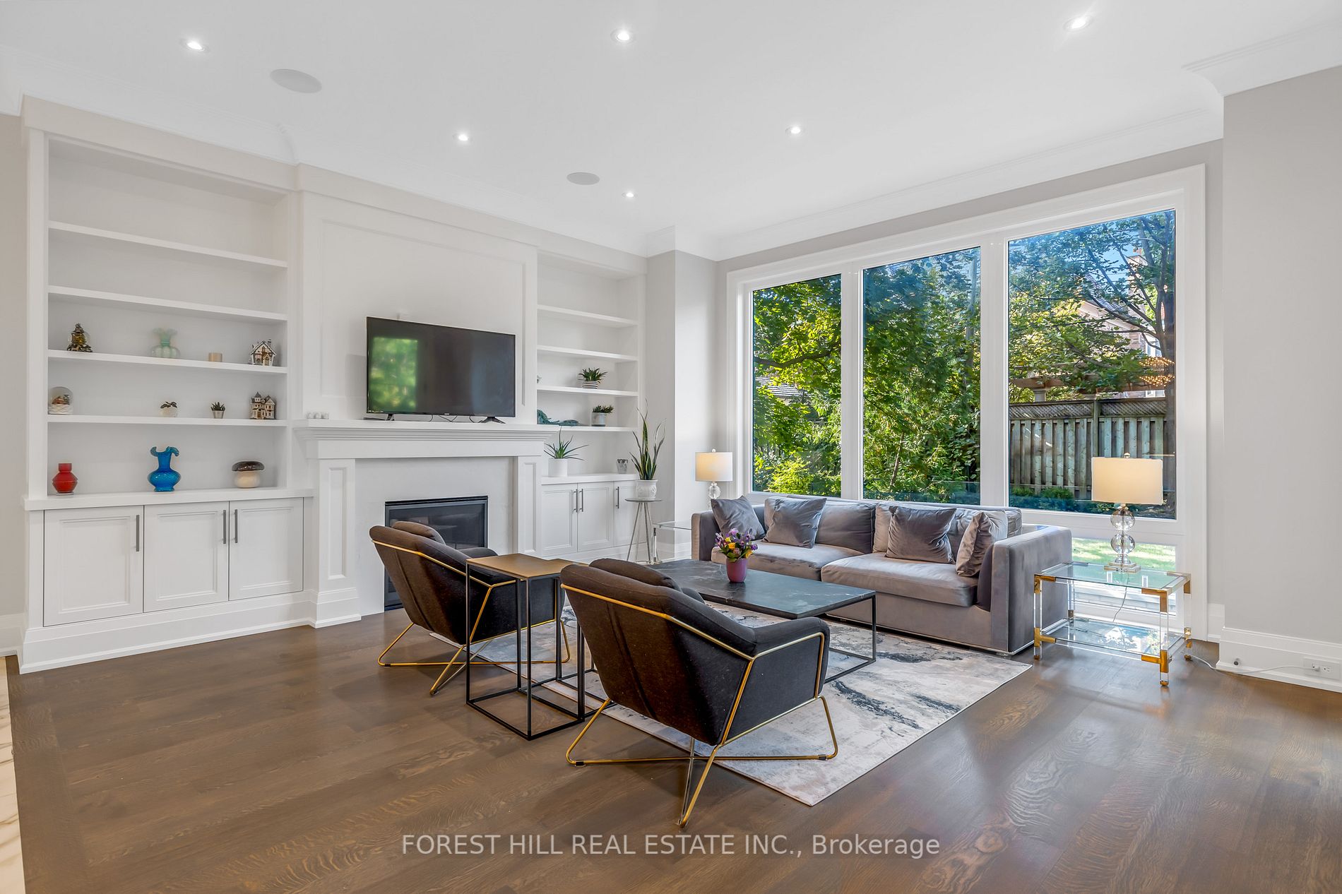 38 Mason Blvd