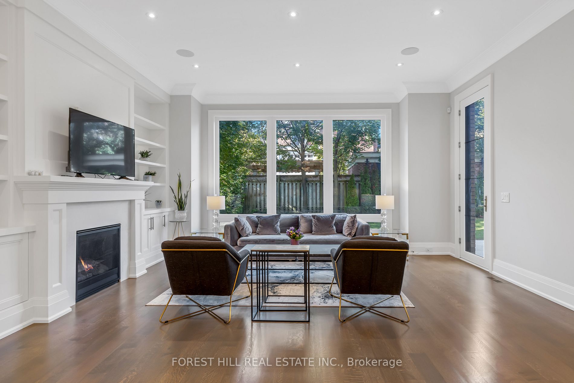 38 Mason Blvd