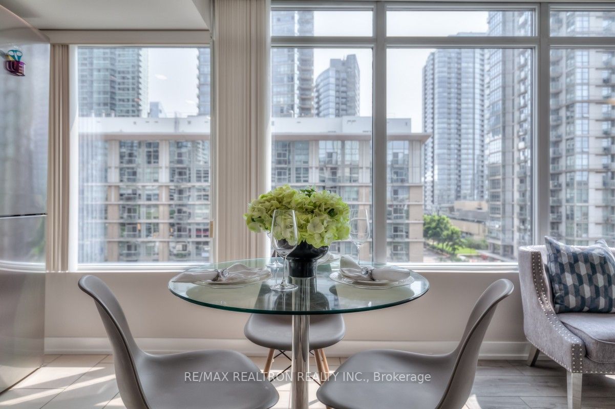 15 Brunel Crt, #715