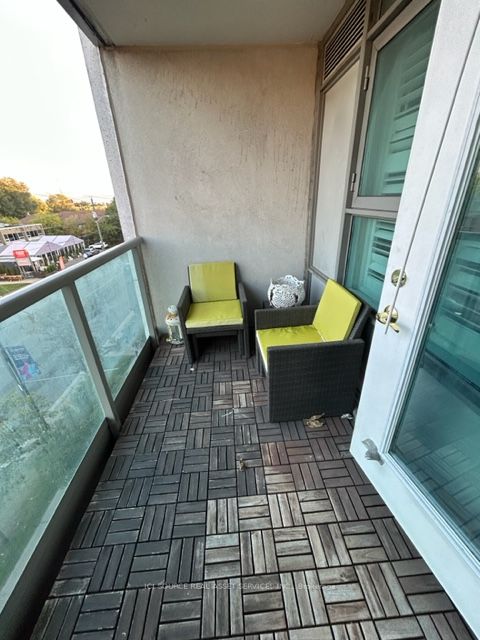 3840 Bathurst St, #408