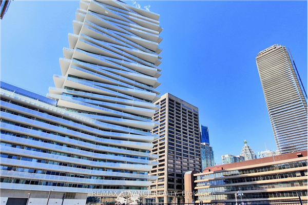15 Queens Quay E, Toronto