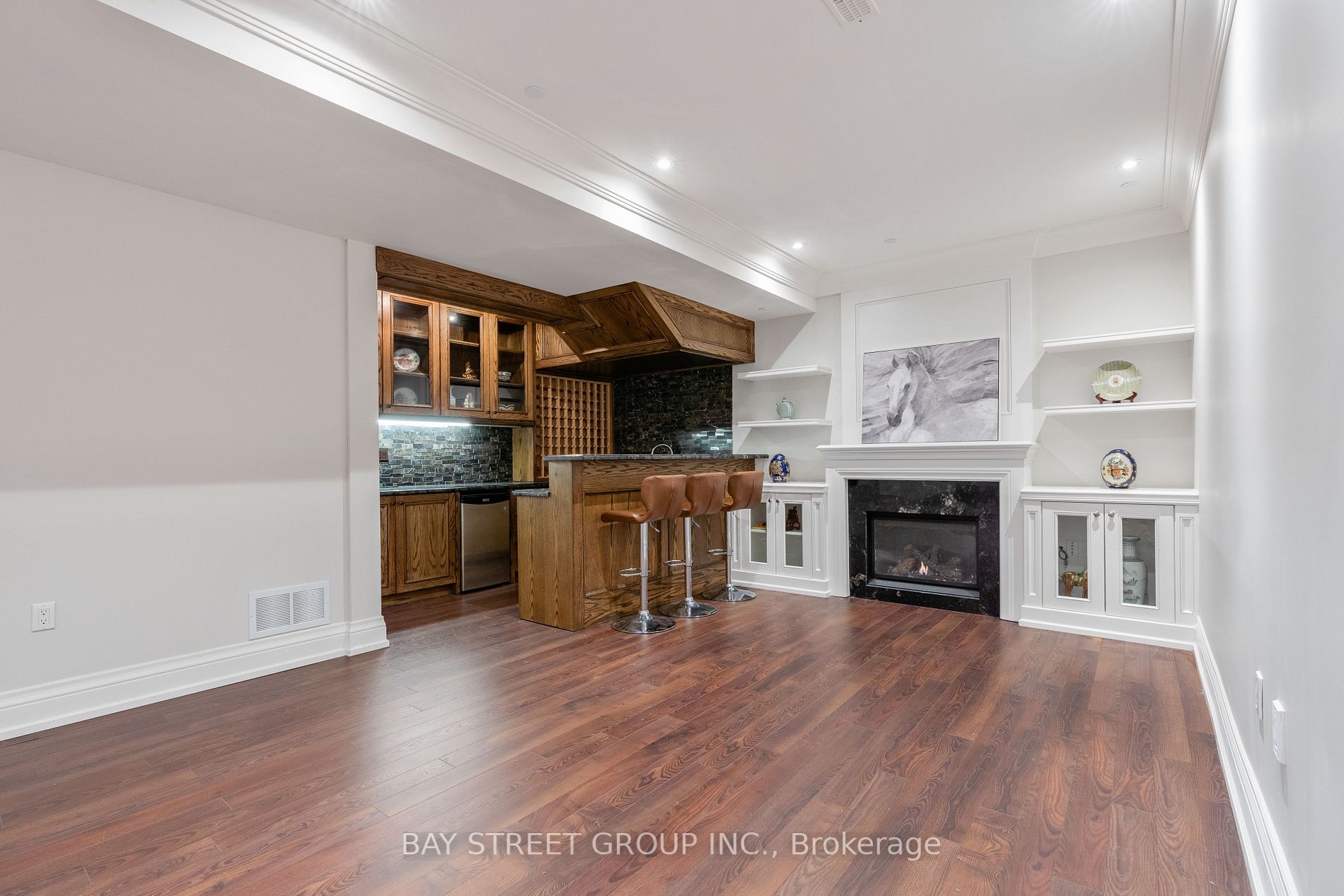 18 VIAMEDE Crescent