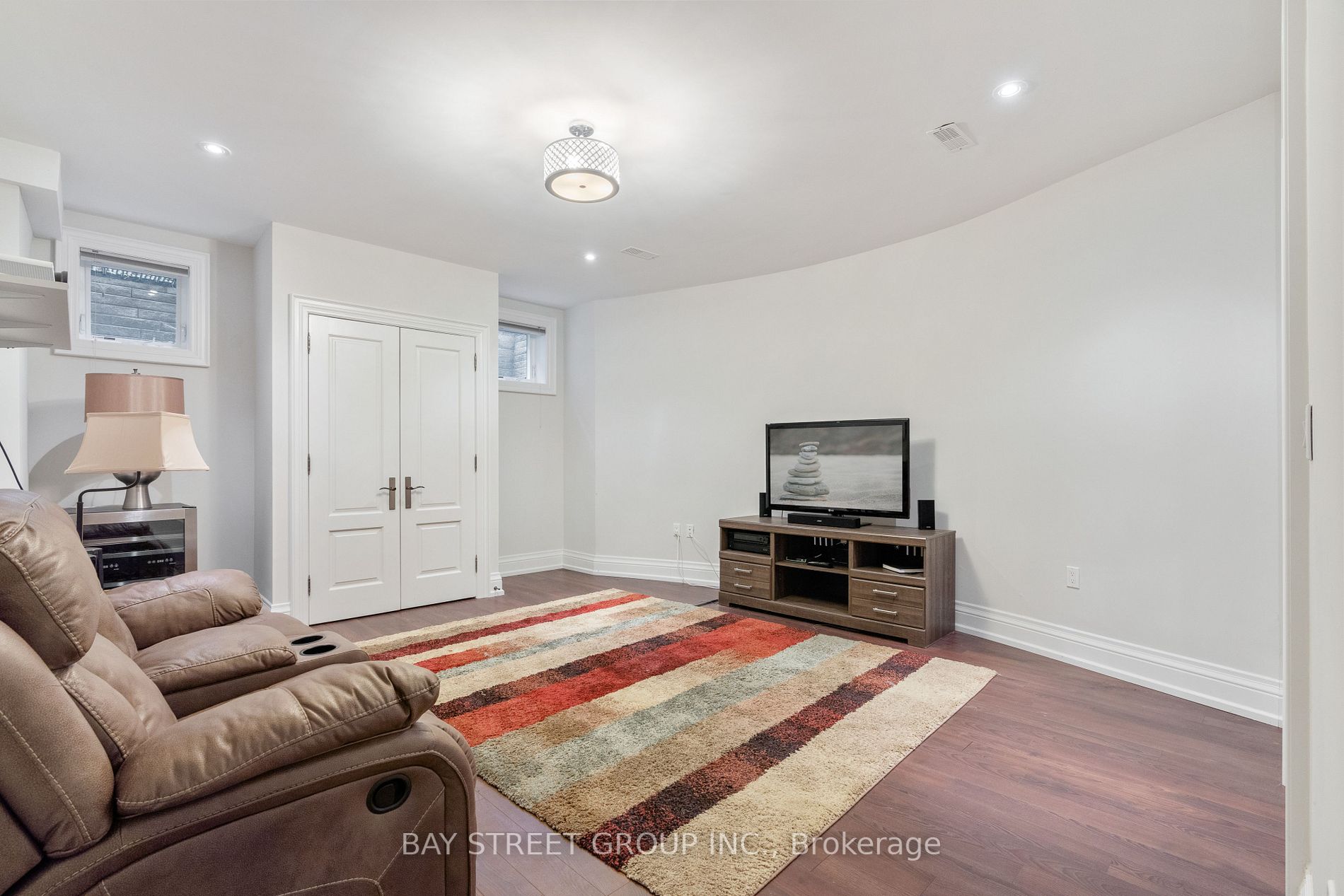 18 VIAMEDE Crescent