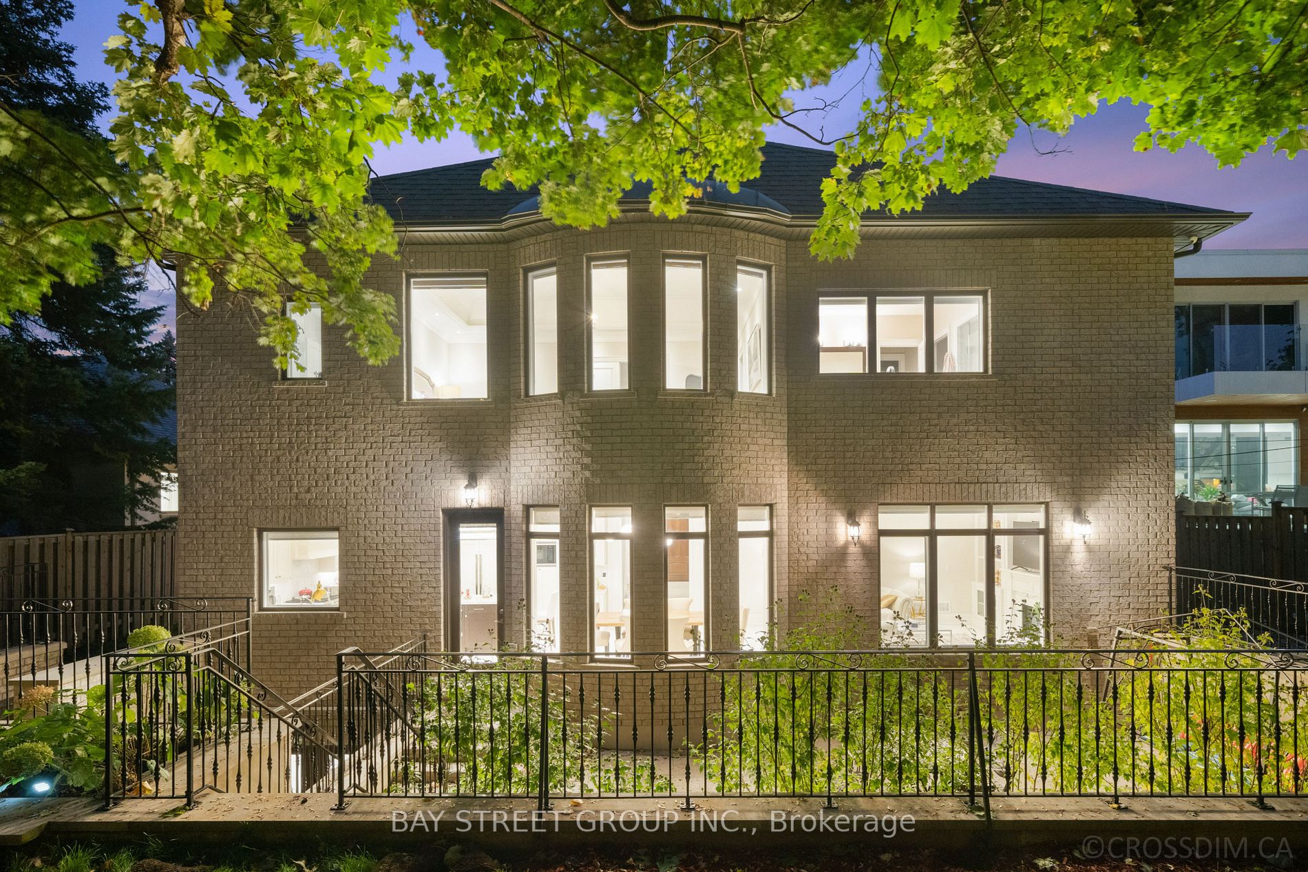 18 VIAMEDE Crescent