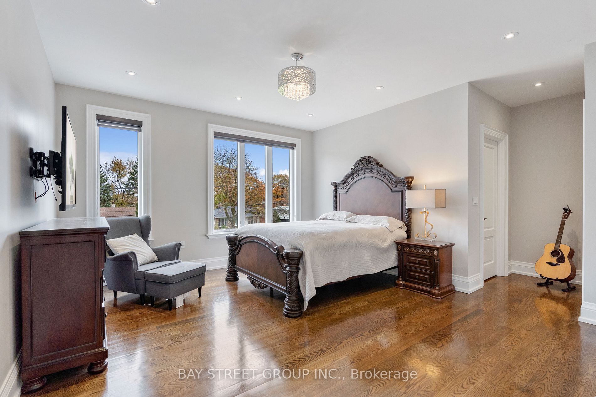 18 VIAMEDE Crescent