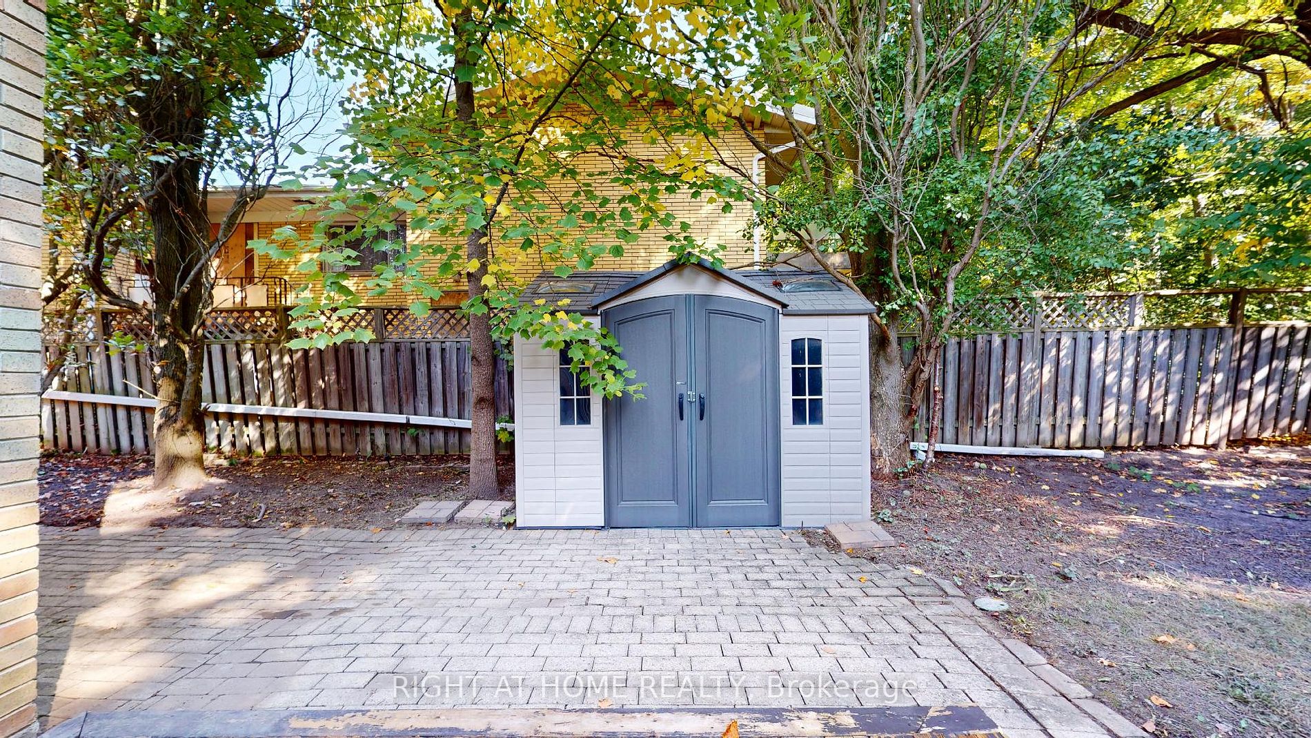23 Christine Crescent