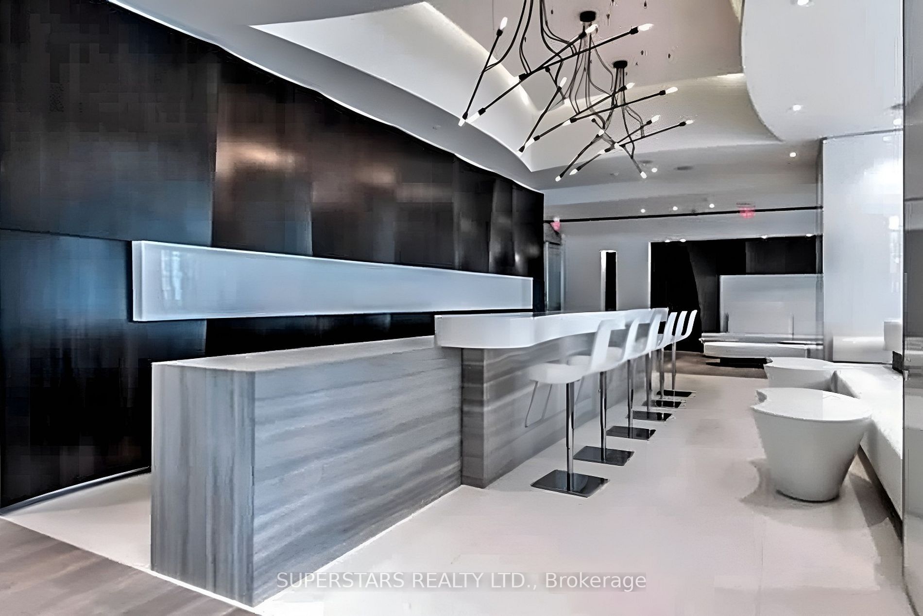 1 Bloor St E, #3309