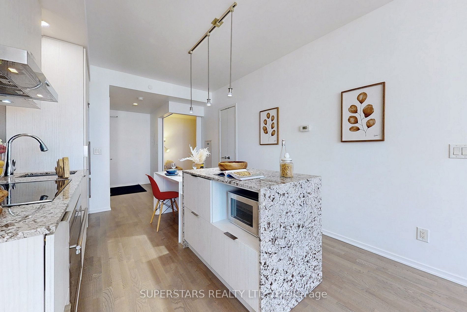 1 Bloor St E, #3309