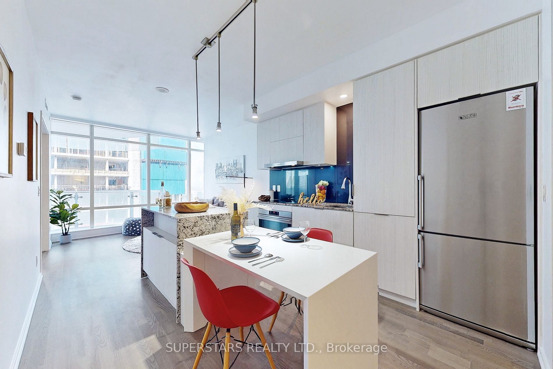 1 Bloor St E, #3309