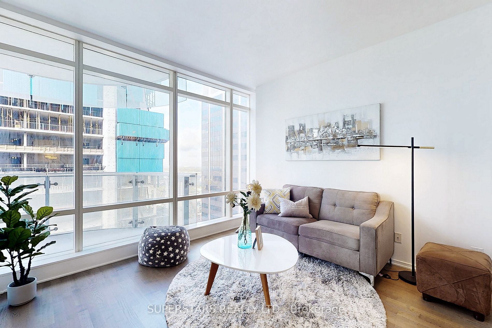 1 Bloor St E, #3309