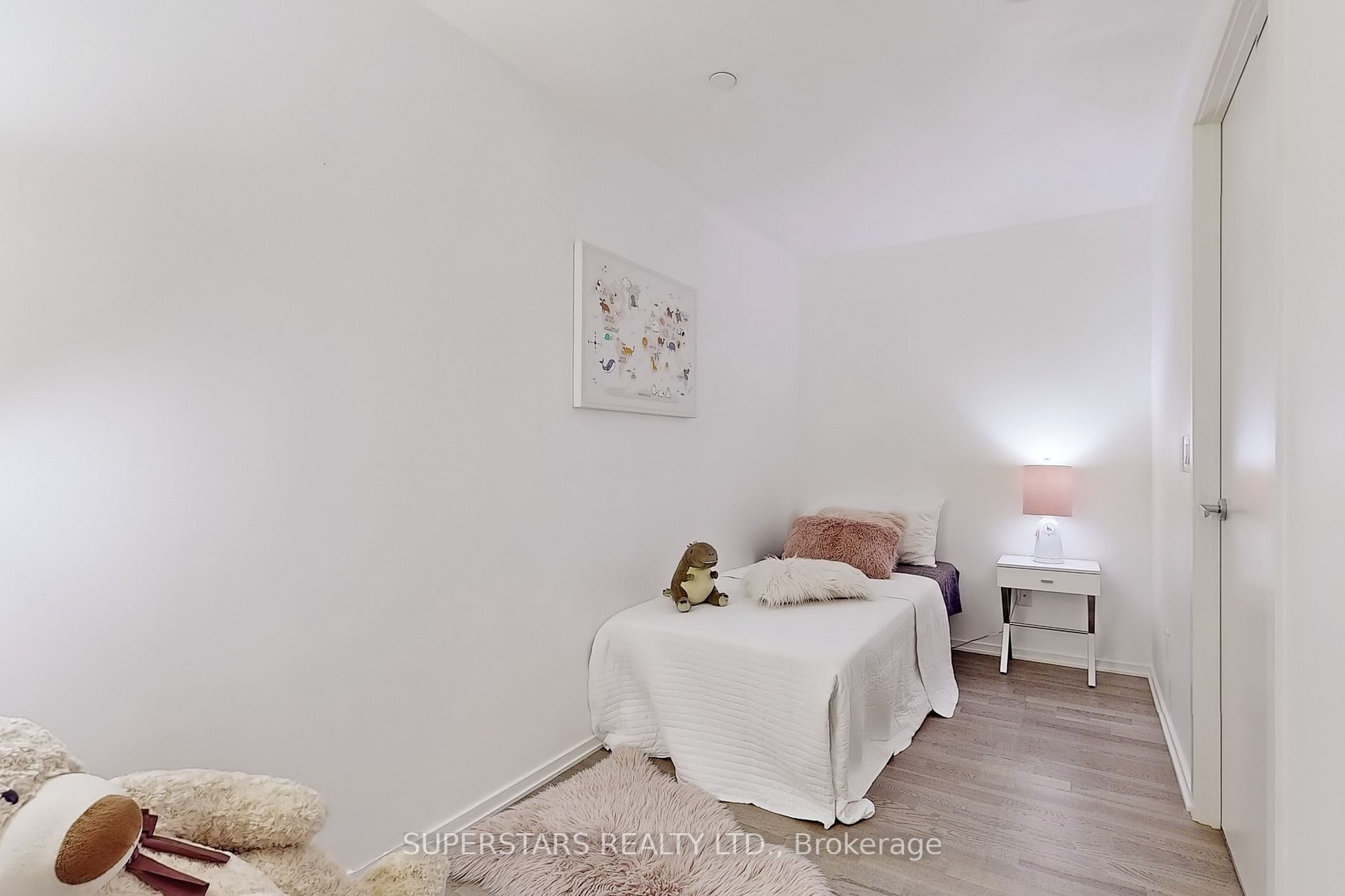 1 Bloor St E, #3309