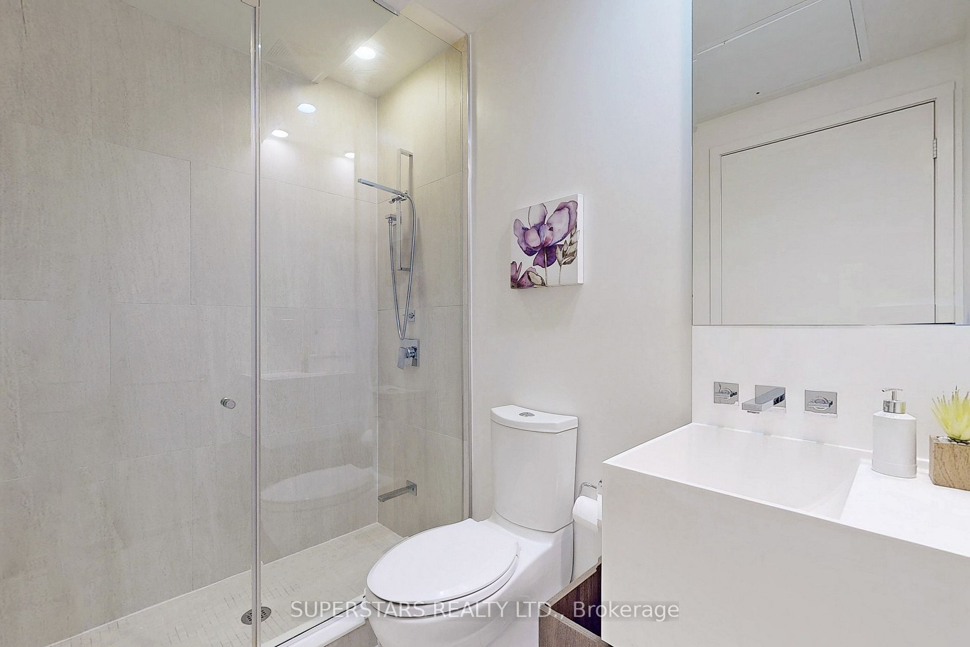 1 Bloor St E, #3309