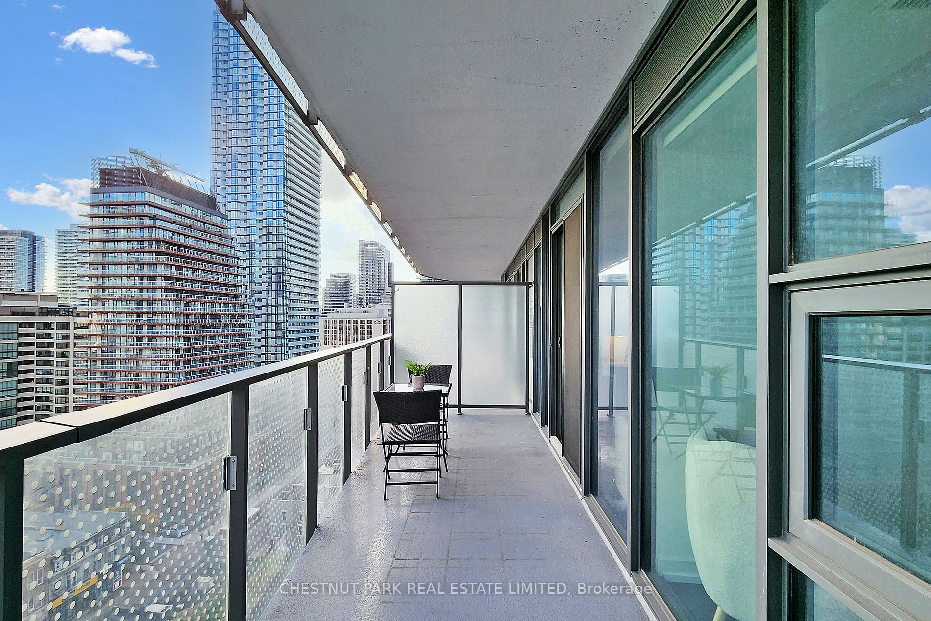 11 Wellesley St W, #1301