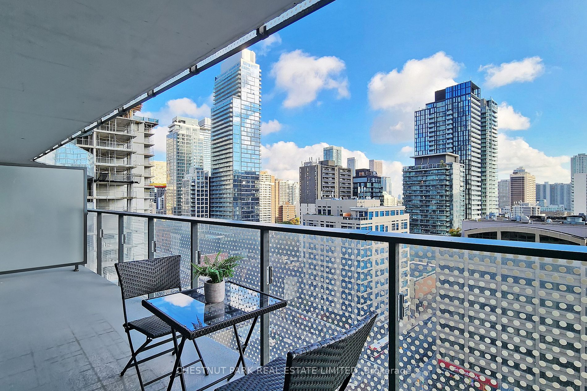 11 Wellesley St W, #1301