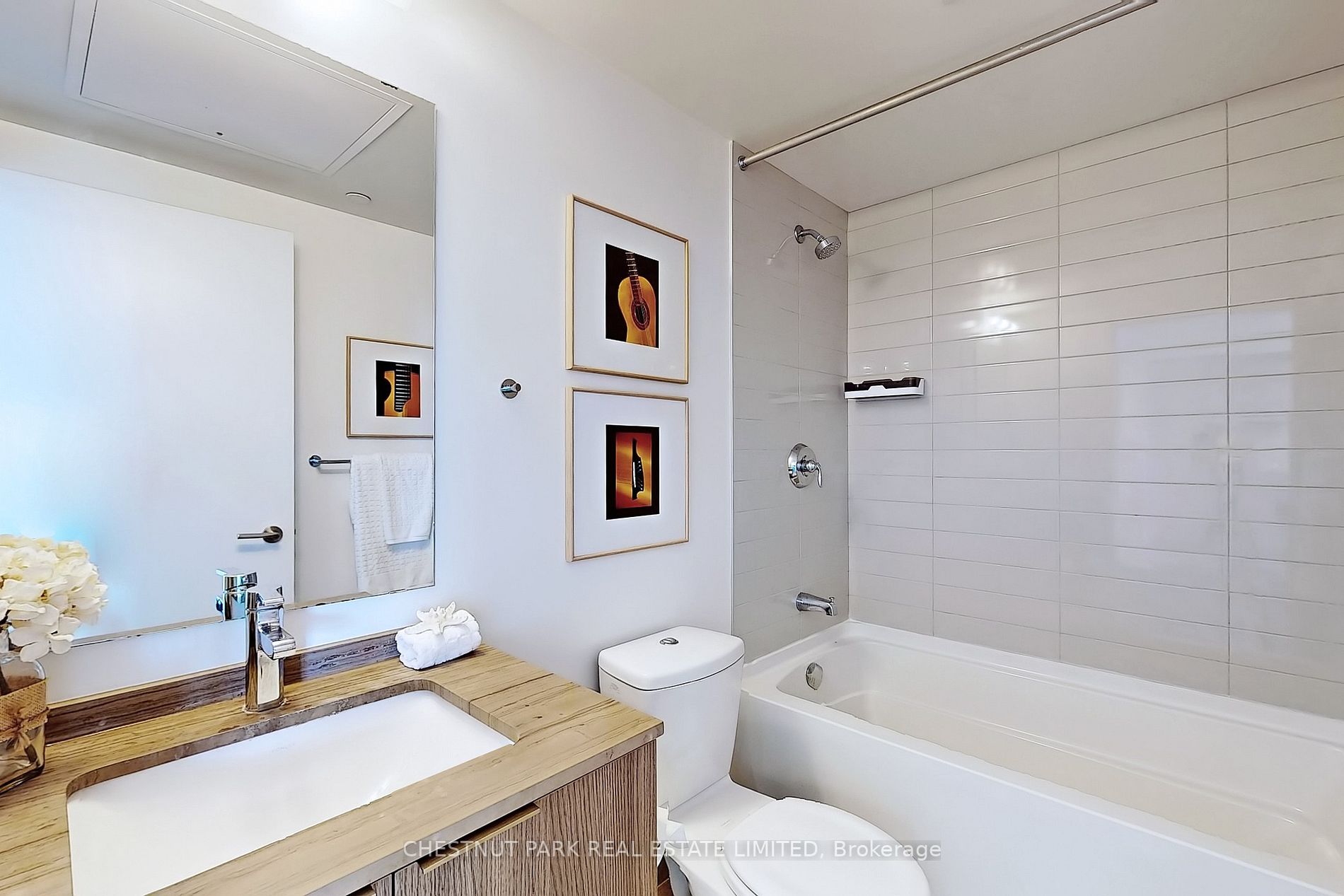 11 Wellesley St W, #1301