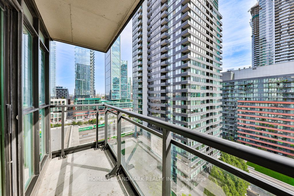 8 Telegram Mews, #1607
