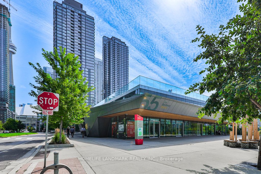8 Telegram Mews, #1607