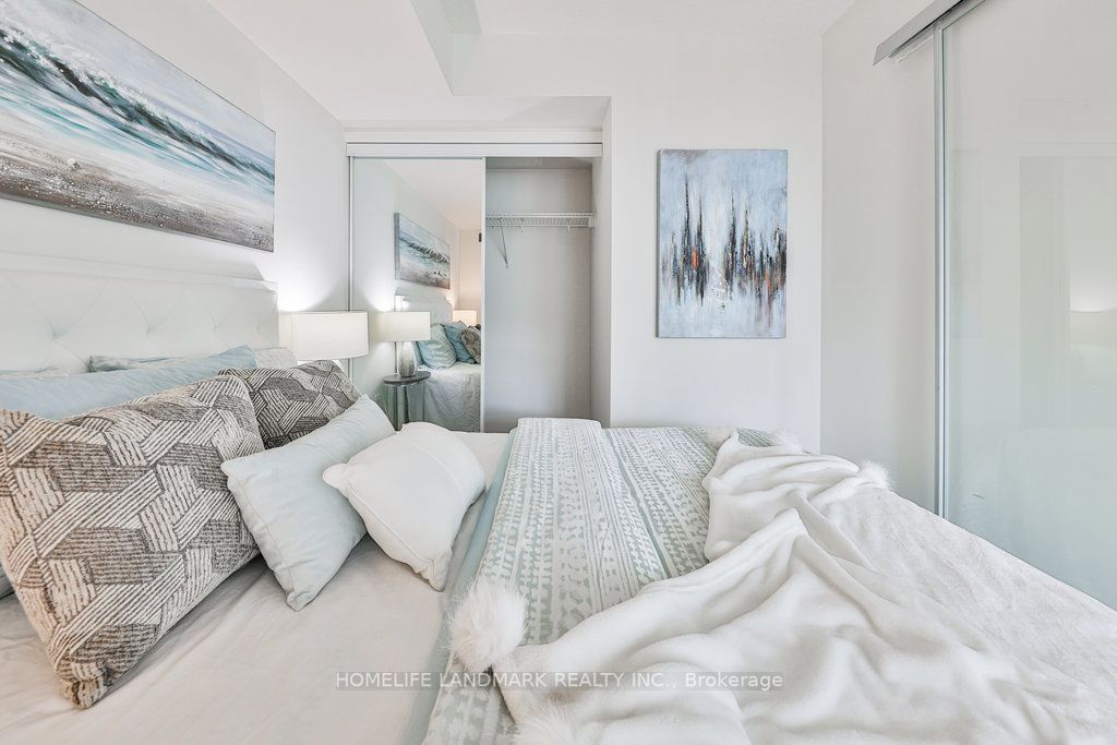 8 Telegram Mews, #1607
