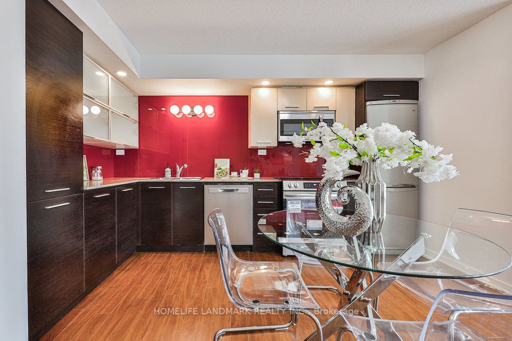 8 Telegram Mews, #1607