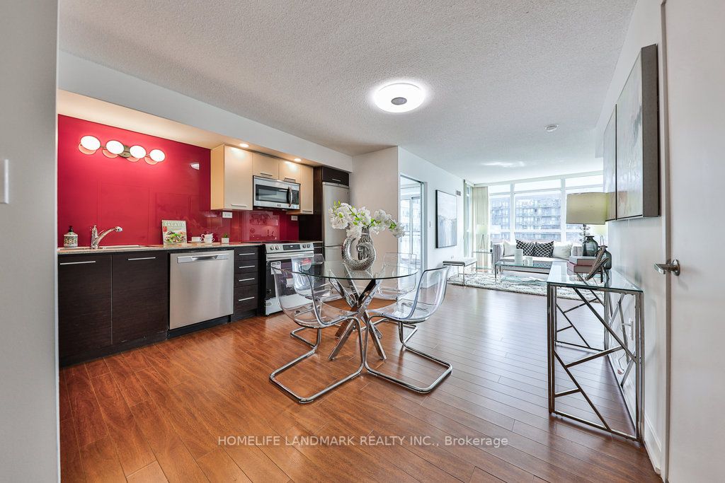 8 Telegram Mews, #1607