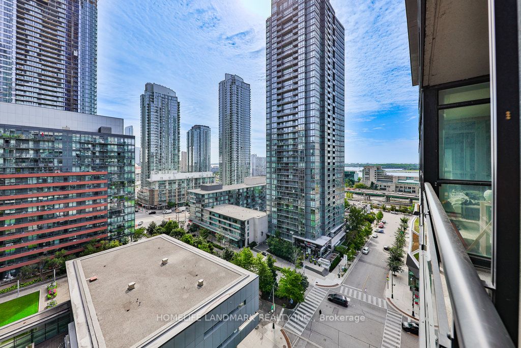 8 Telegram Mews, #1607