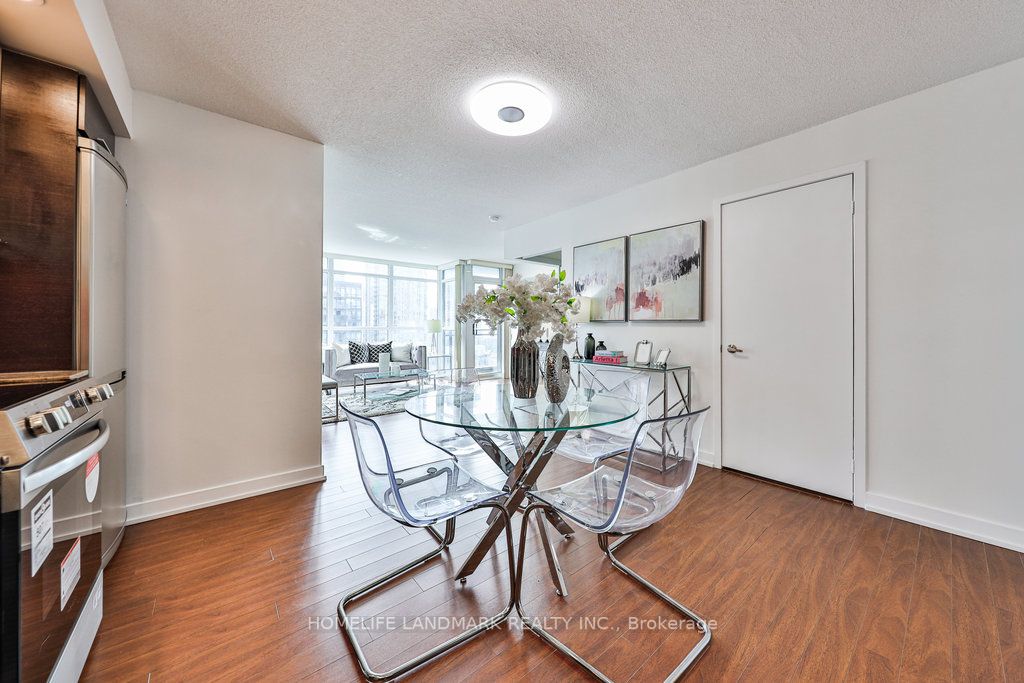 8 Telegram Mews, #1607