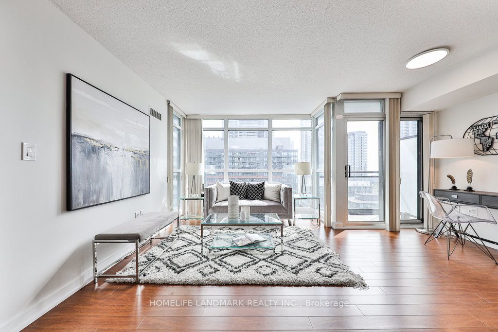 8 Telegram Mews, #1607