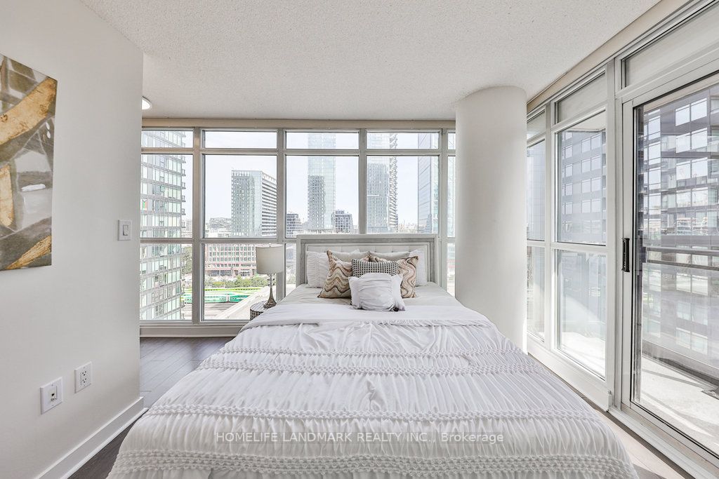 8 Telegram Mews, #1607