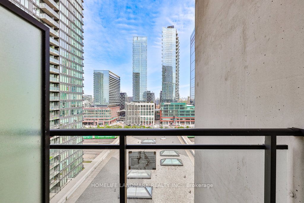 8 Telegram Mews, #1607