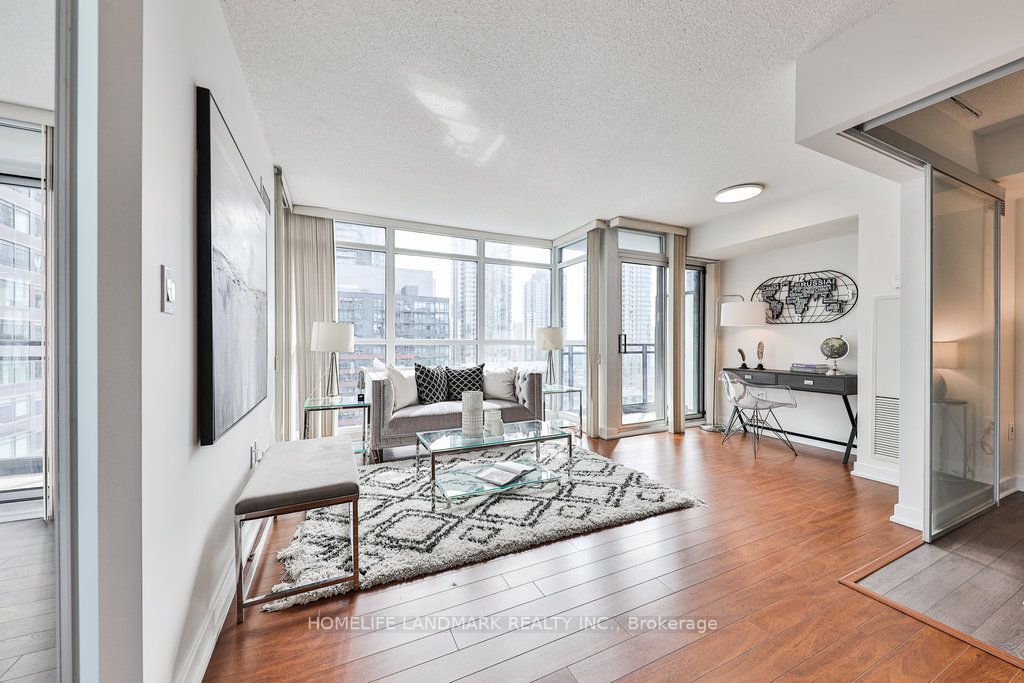8 Telegram Mews, #1607