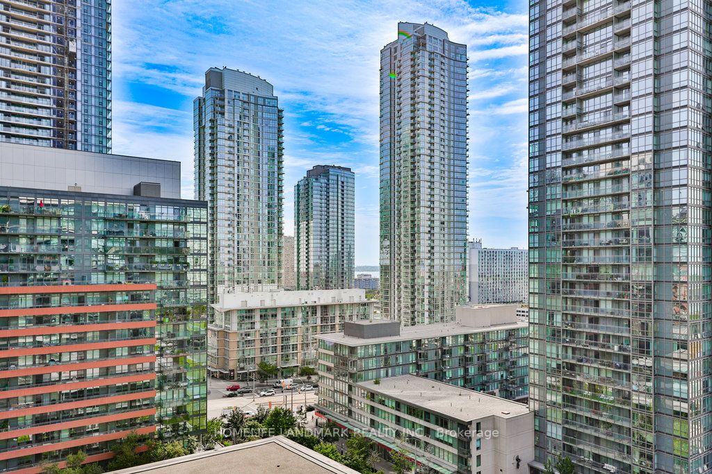 8 Telegram Mews, #1607