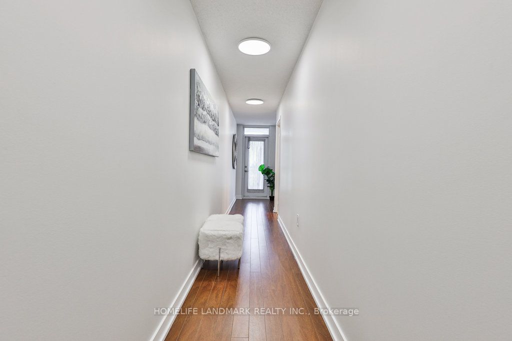 8 Telegram Mews, #1607