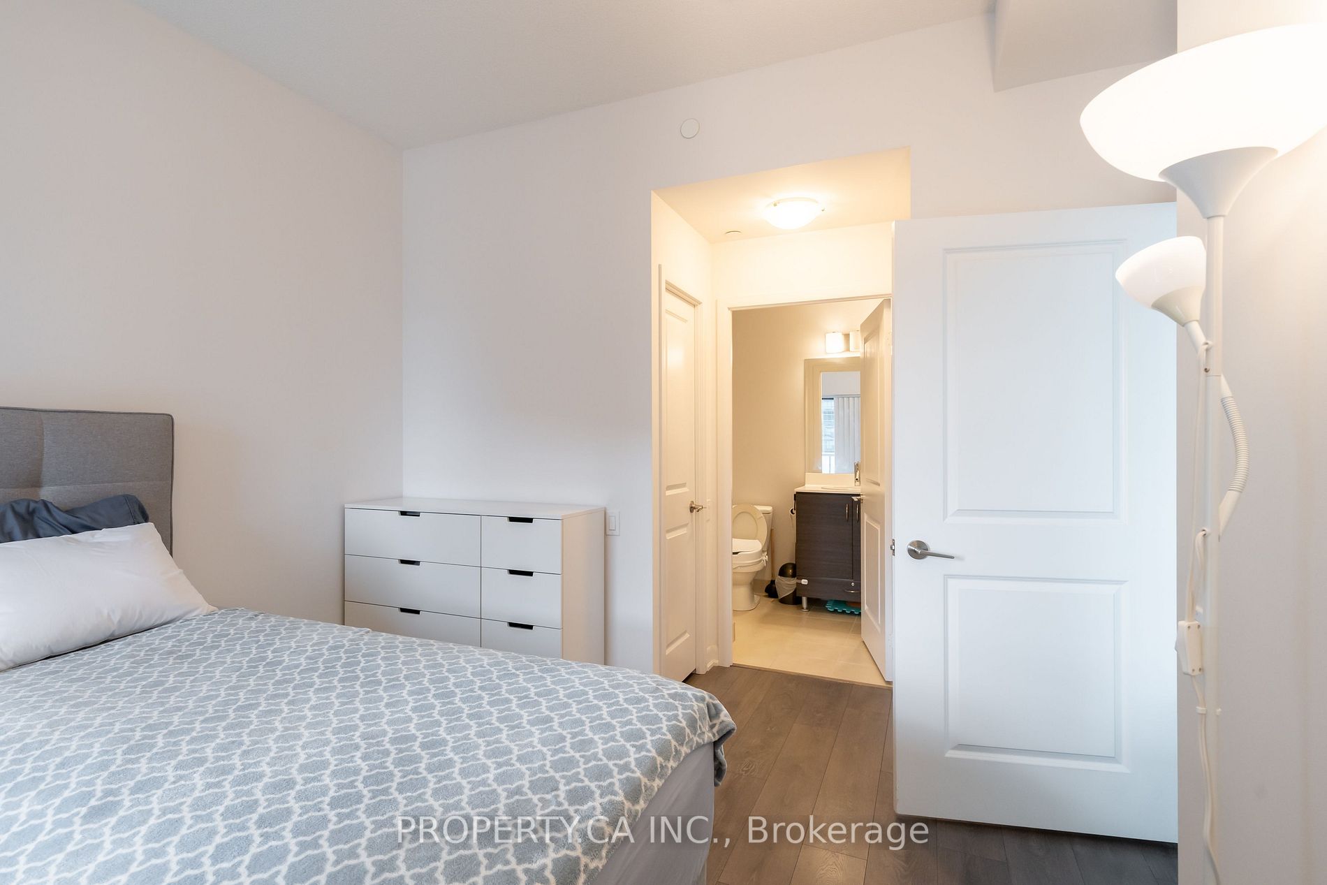 5168 Yonge St, #2515
