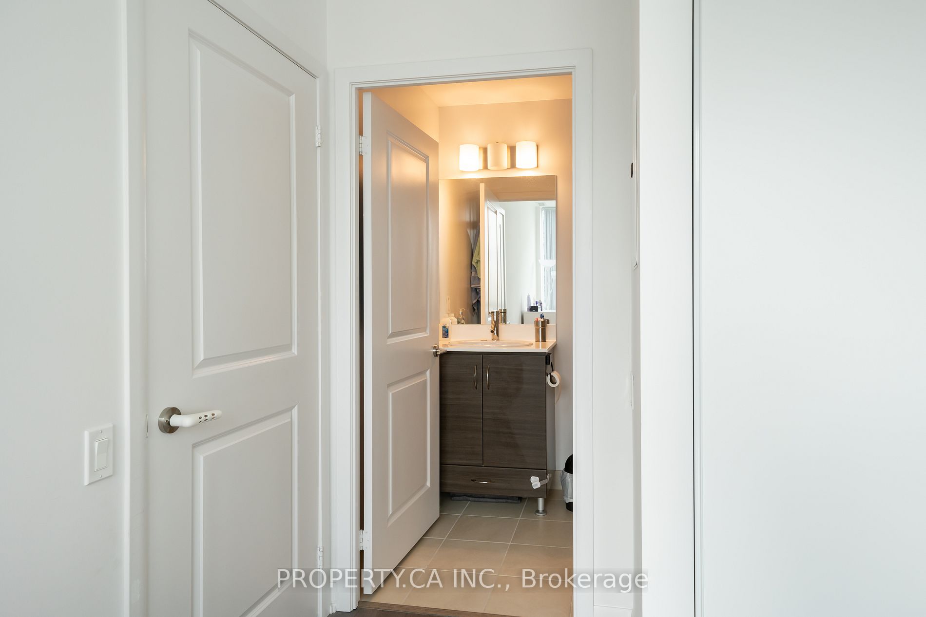 5168 Yonge St, #2515