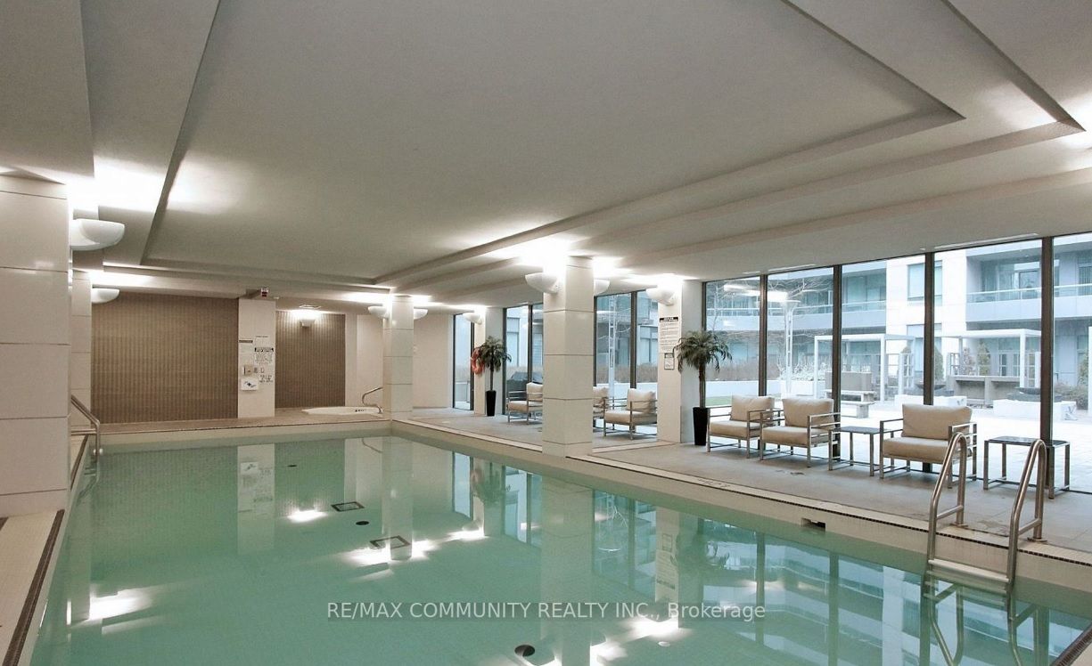 19 Grand Trunk Cres, #3612