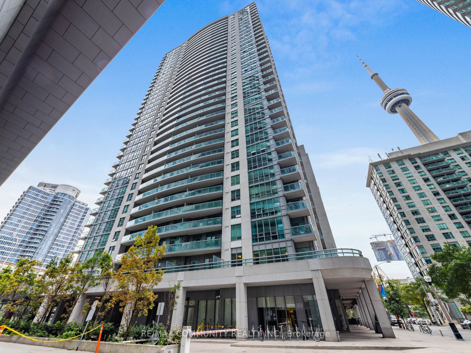 19 Grand Trunk Cres, #3612