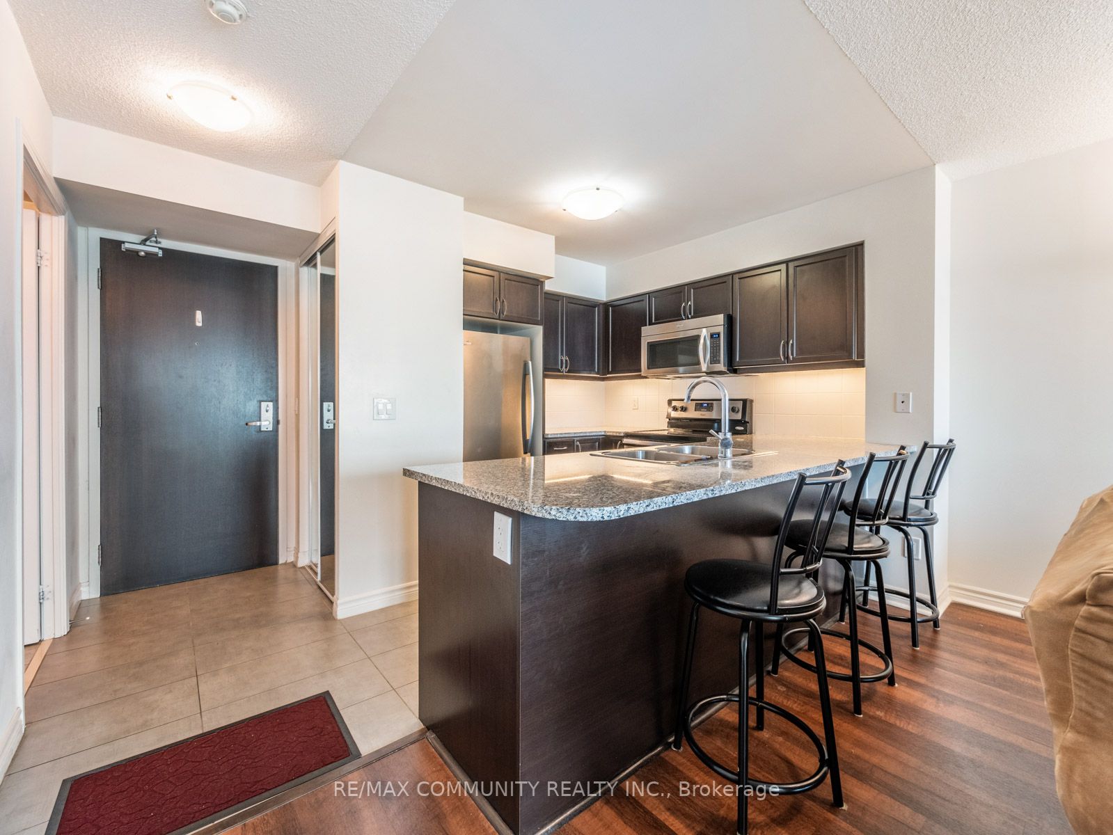 19 Grand Trunk Cres, #3612