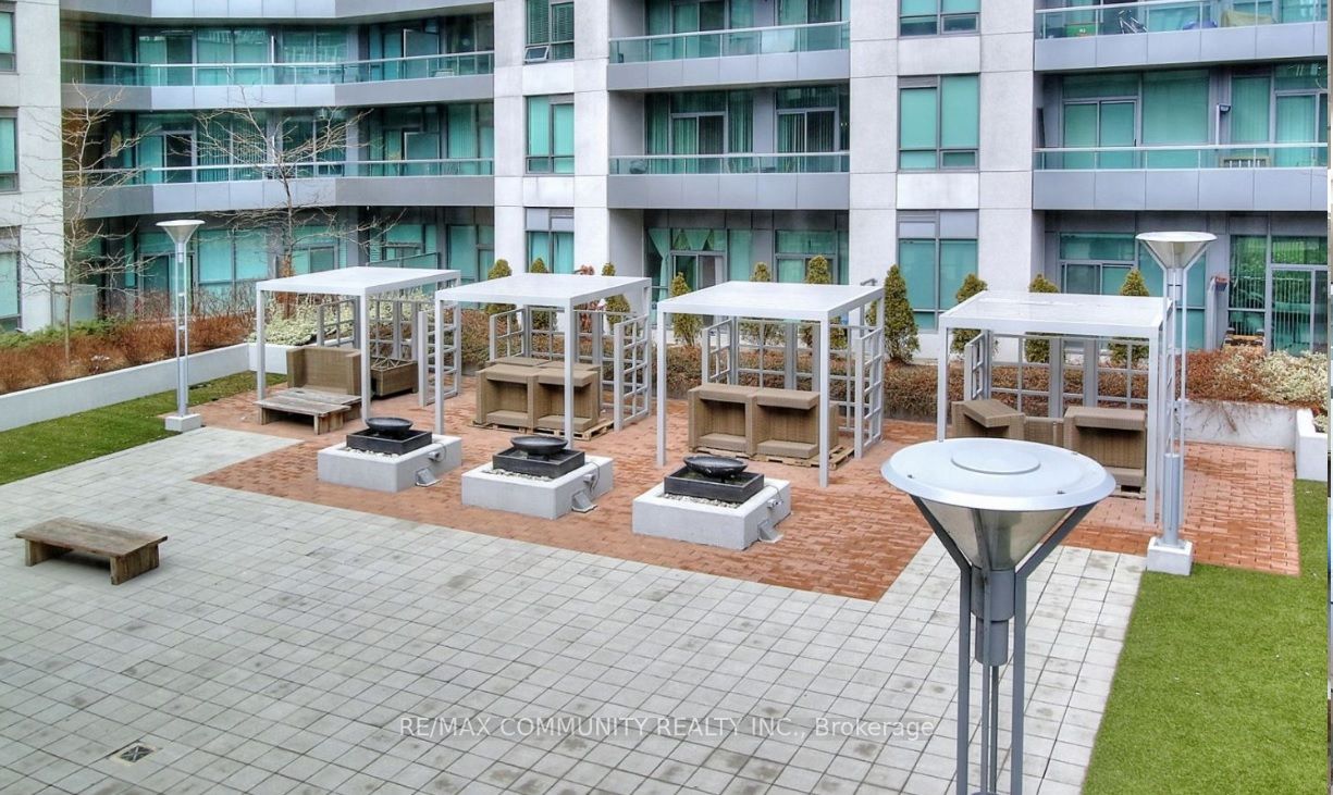 19 Grand Trunk Cres, #3612