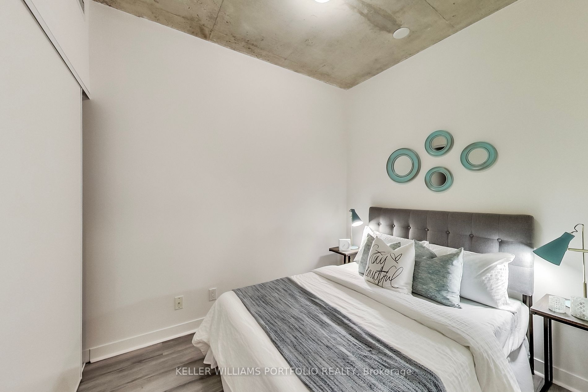 127 Queen Street E #507