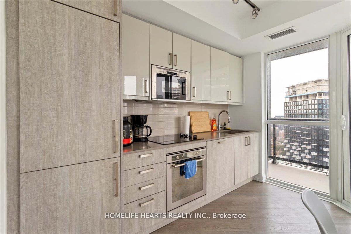 77 Mutual St, #3104