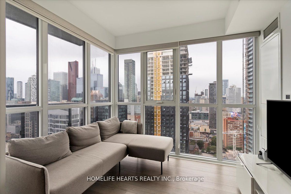77 Mutual St, #3104