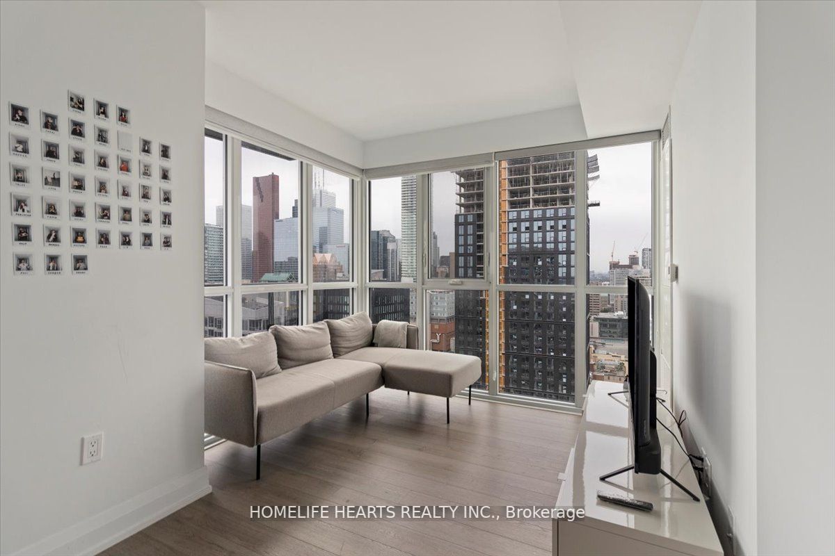 77 Mutual St, #3104