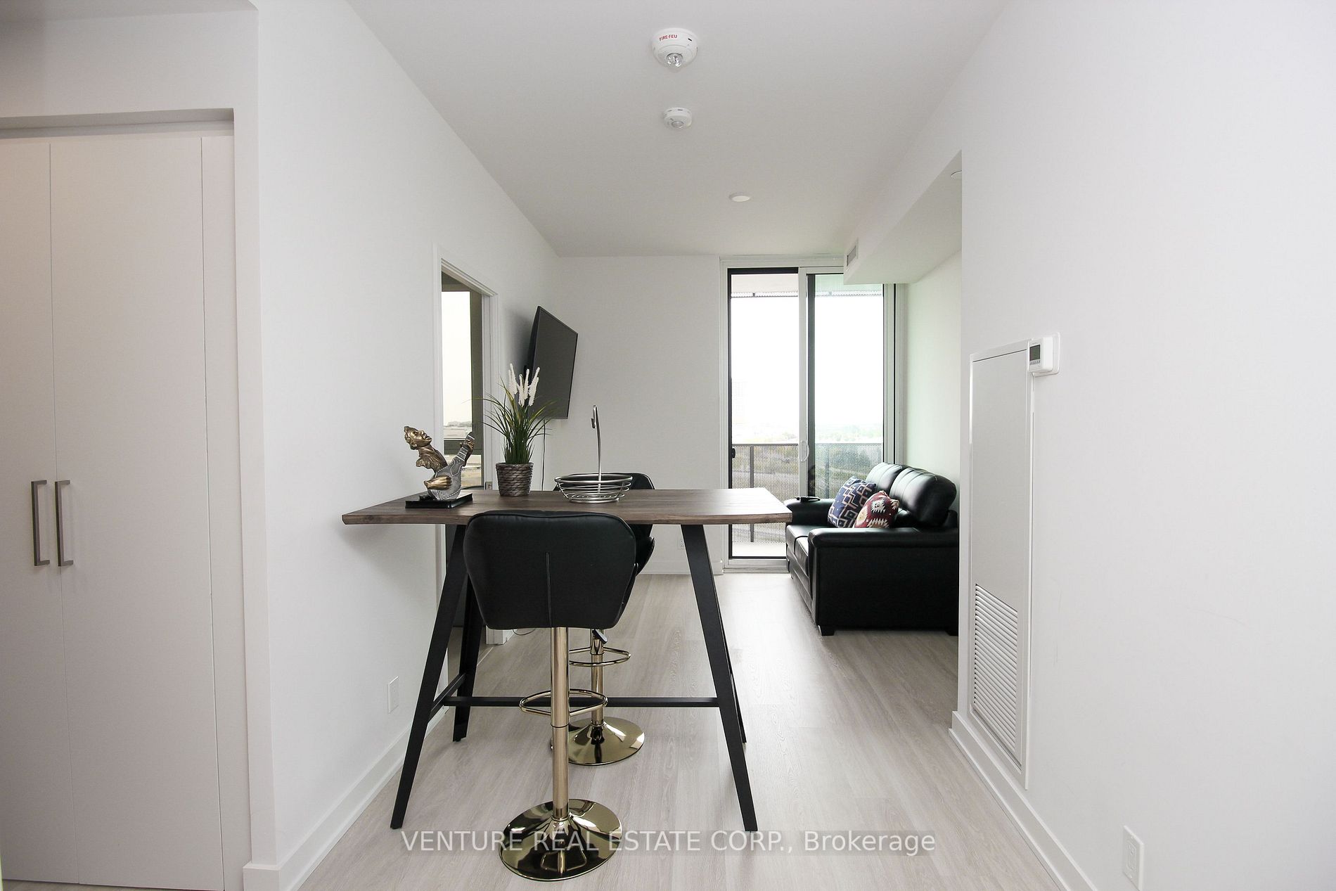 30 Tretti Way, #810