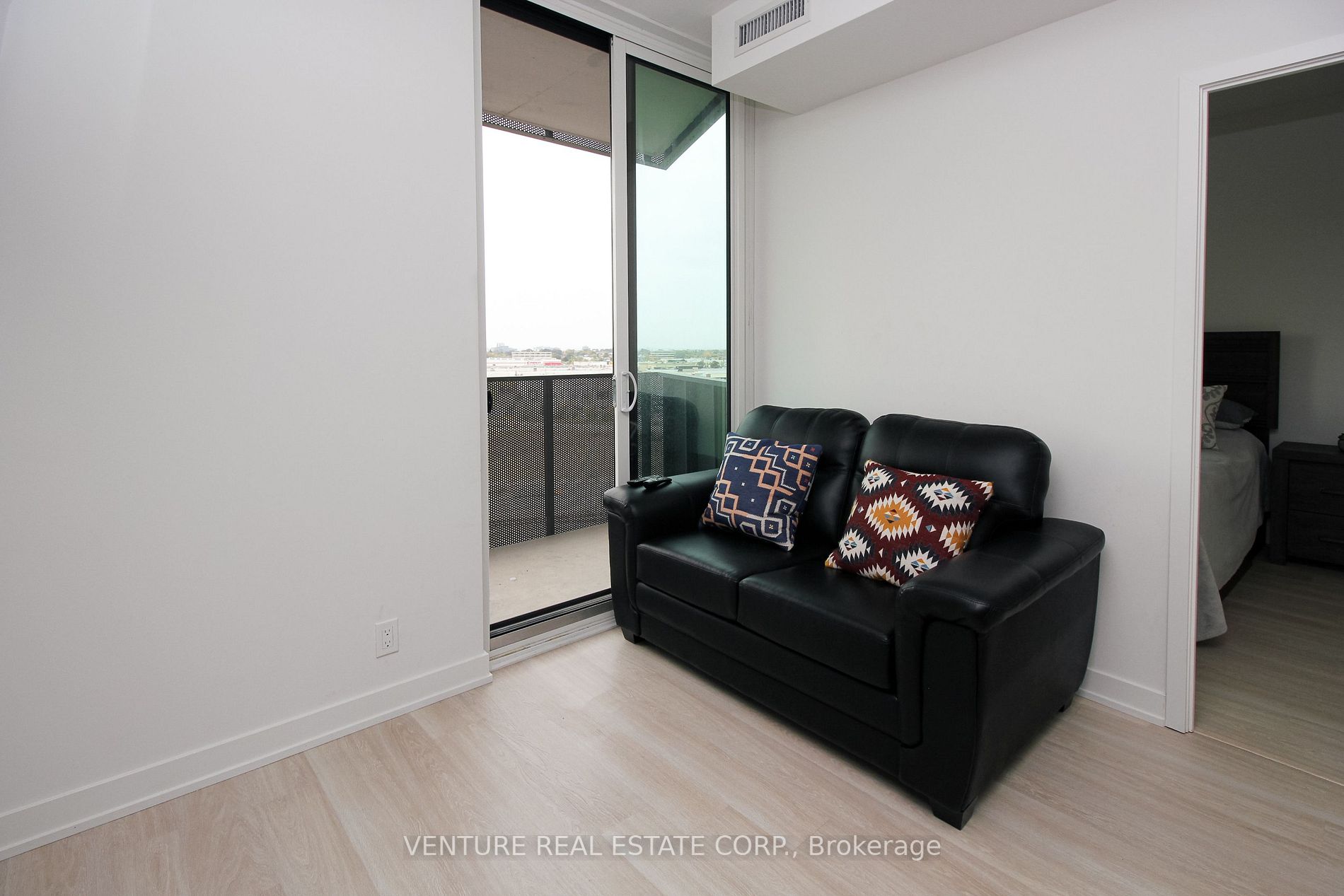 30 Tretti Way, #810