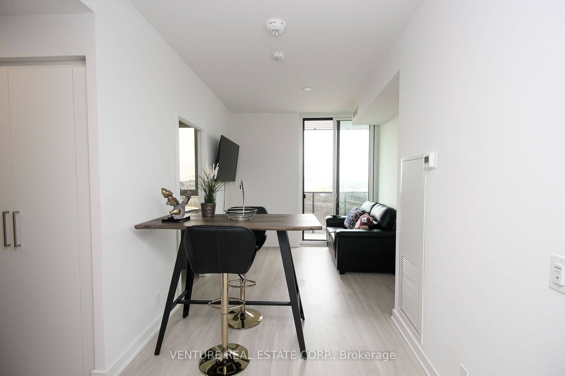 30 Tretti Way, #810