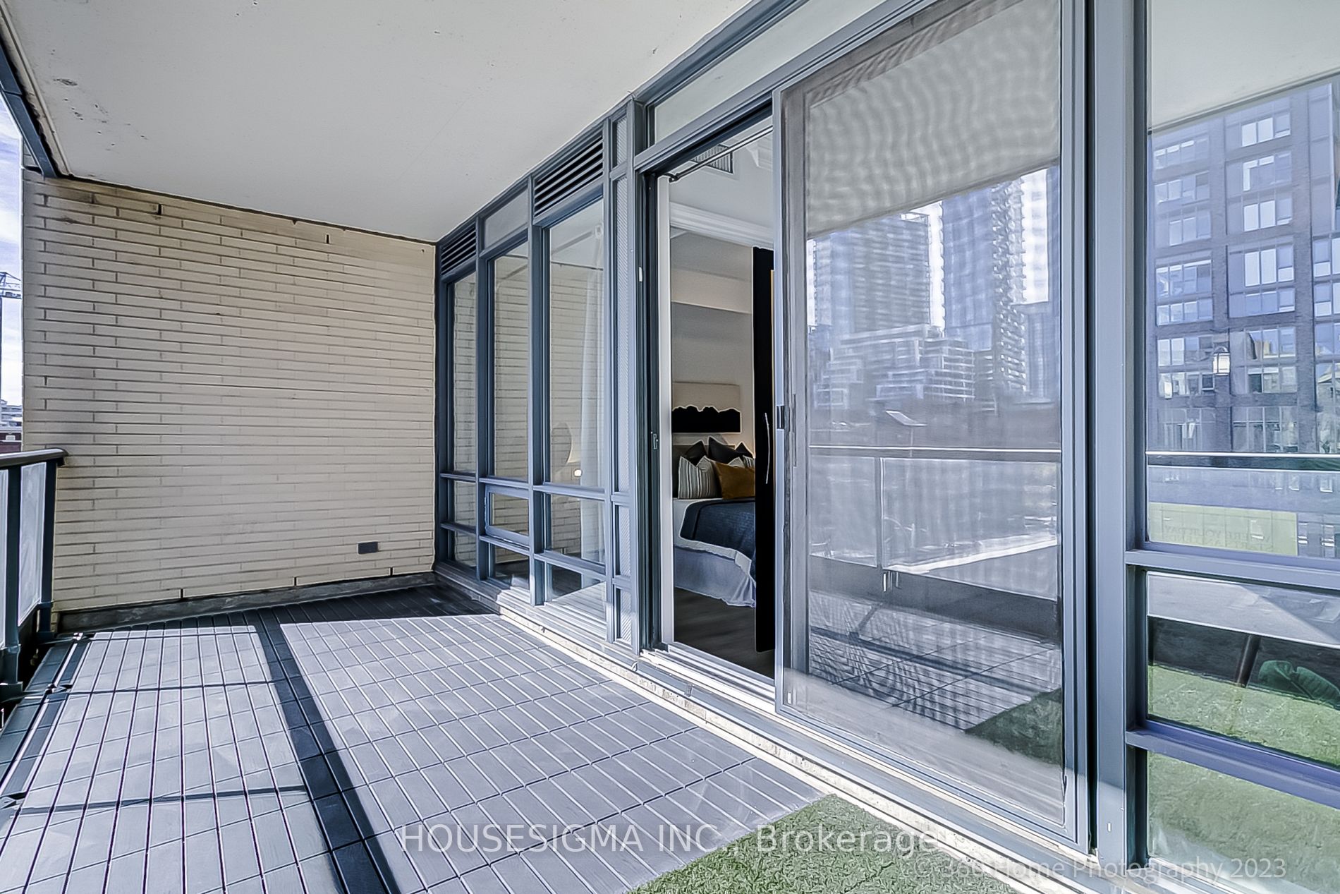 438 King St W, #512