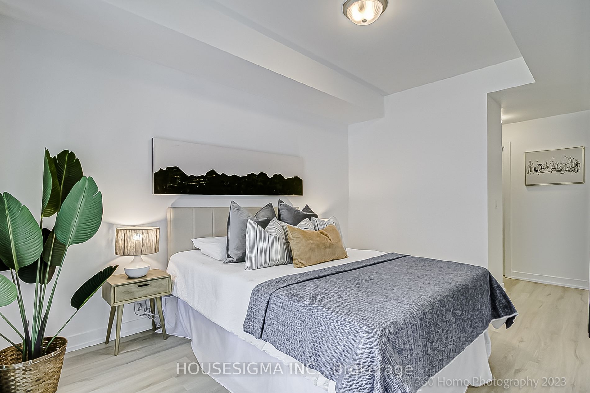 438 King St W, #512
