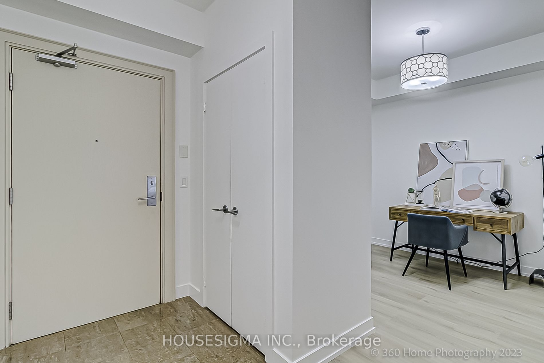 438 King St W, #512