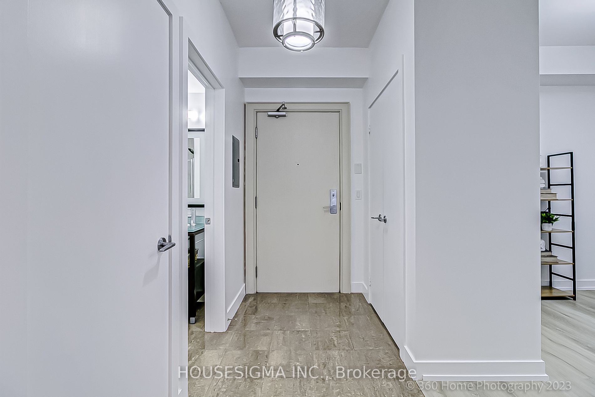 438 King St W, #512