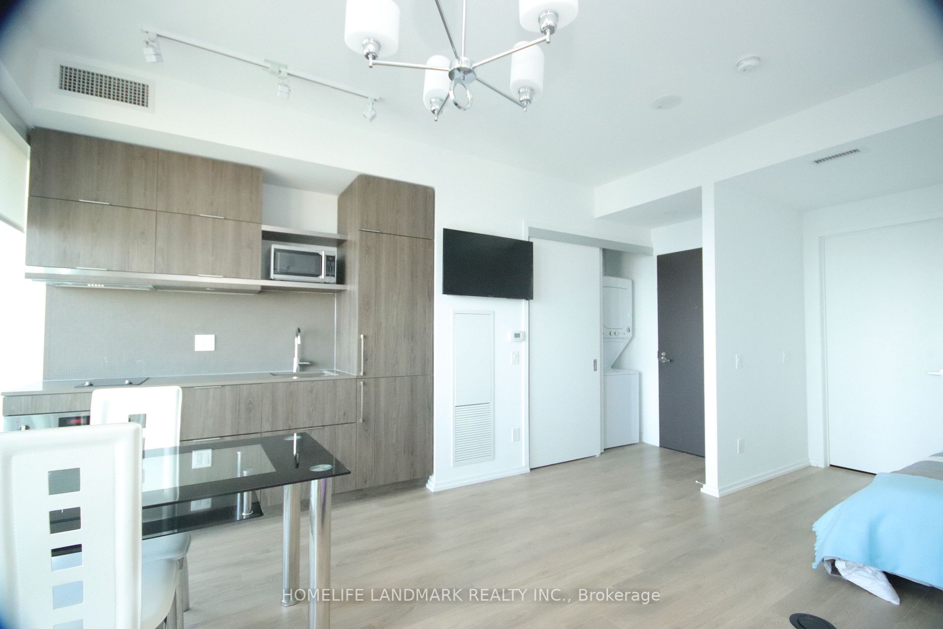 197 Yonge St, #5508